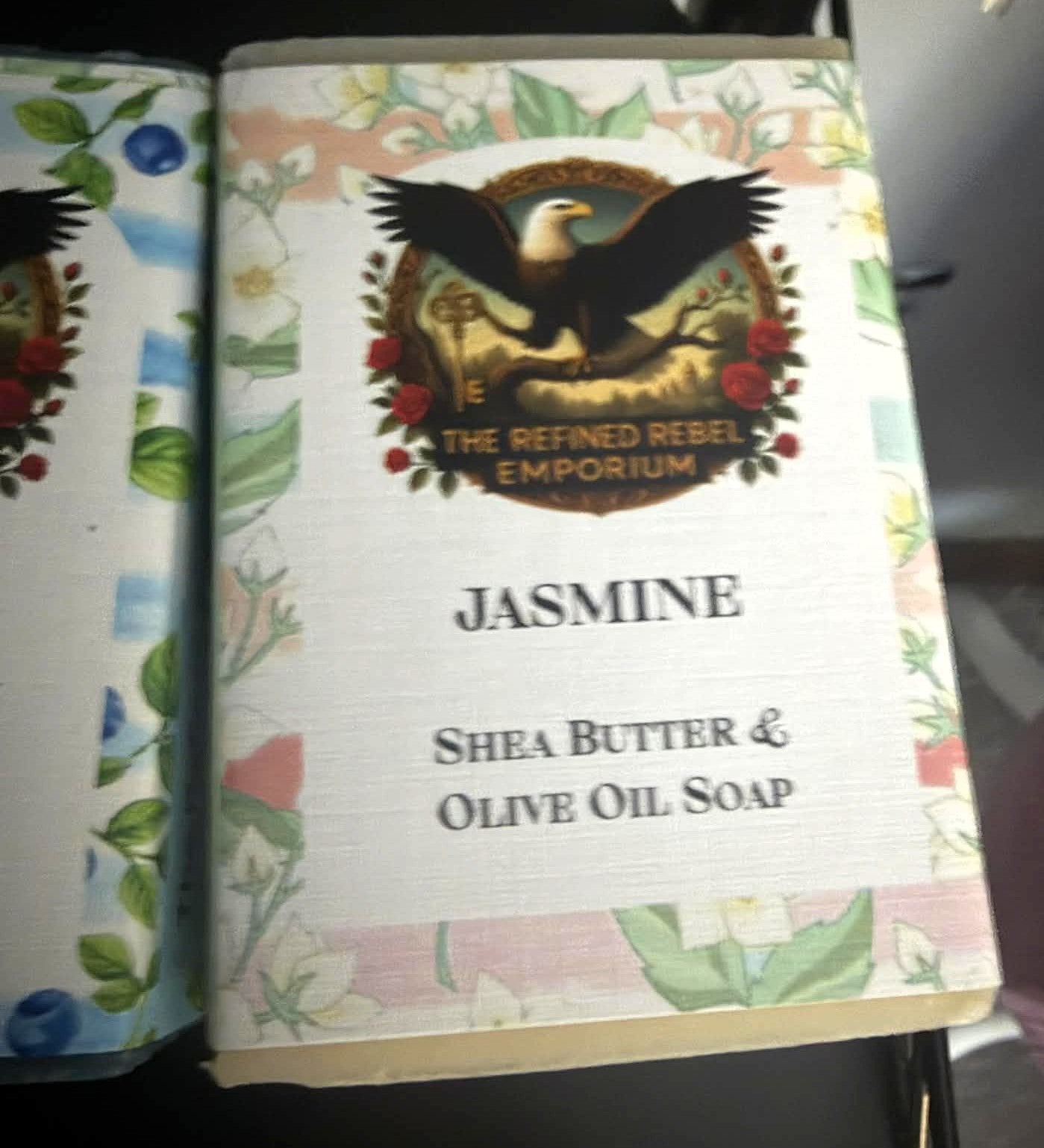 Jasmine Shea Butter & Olive Oil Soap Bar – Handcrafted Vegan Soap