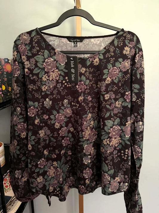 Yak & Yeti Floral Print Blouse – Size Medium